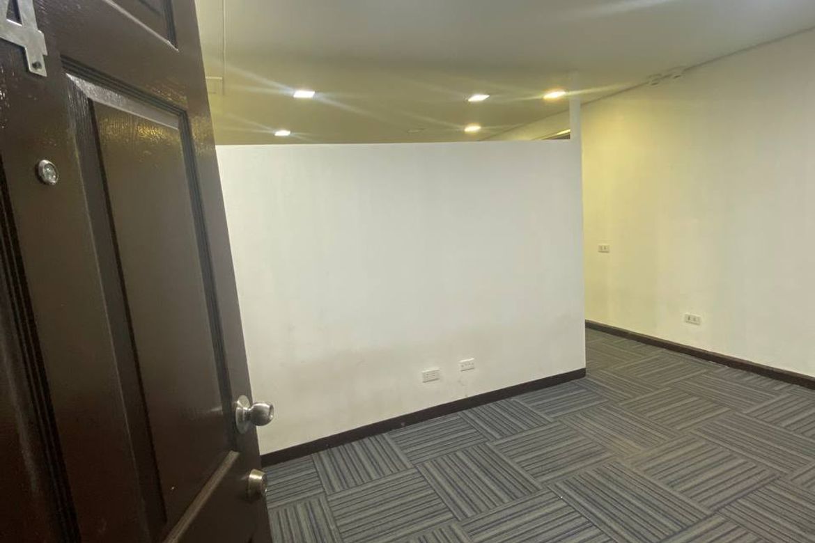 Shophouse for Sale in Mariana, Quezon City, Metro Manila near LRT-2 Betty Go-Belmonte – photo 7
