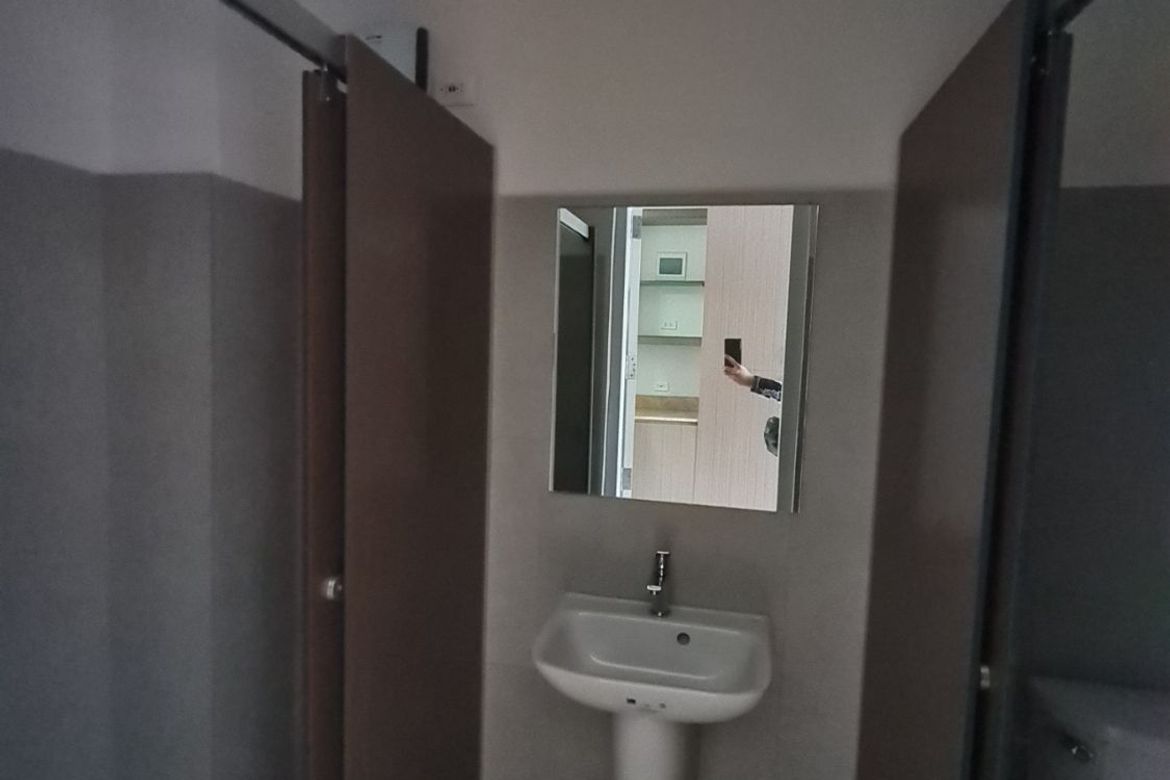 Shophouse for Sale in Palanan, Makati, Metro Manila – photo 4