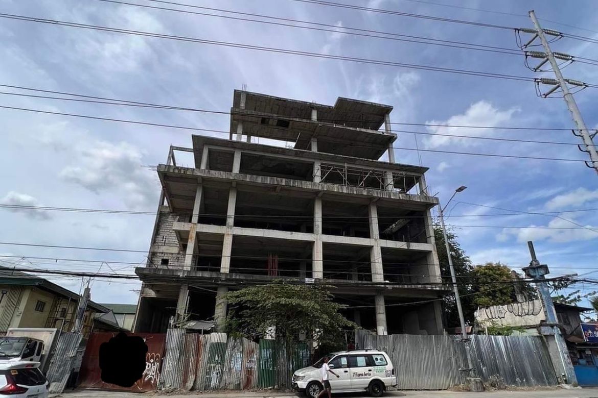 Shophouse for Sale in Pasong Putik Proper, Quezon City, Metro Manila