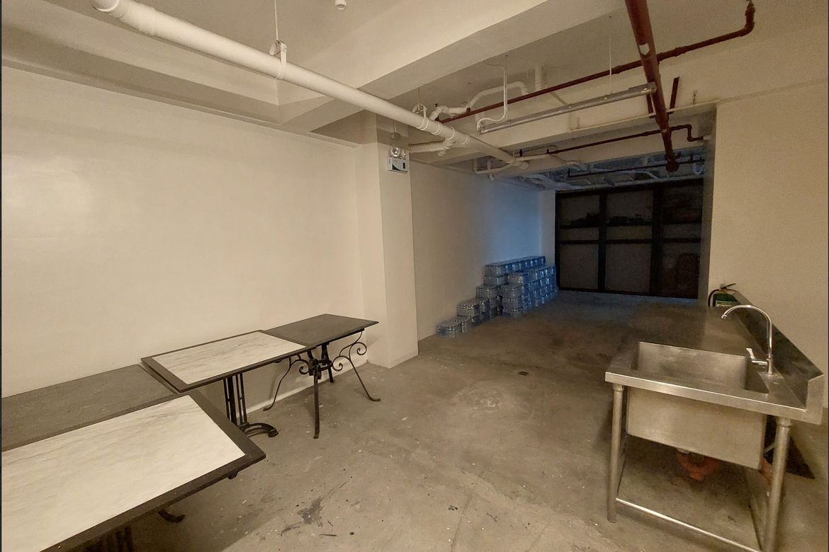 Shophouse for Sale in Poblacion, Makati, Metro Manila – photo 5