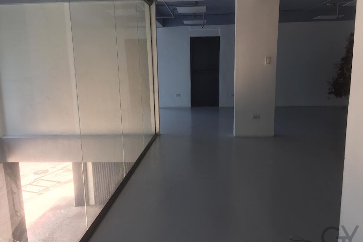 Shophouse for Sale in San Antonio, Makati, Metro Manila – photo 3