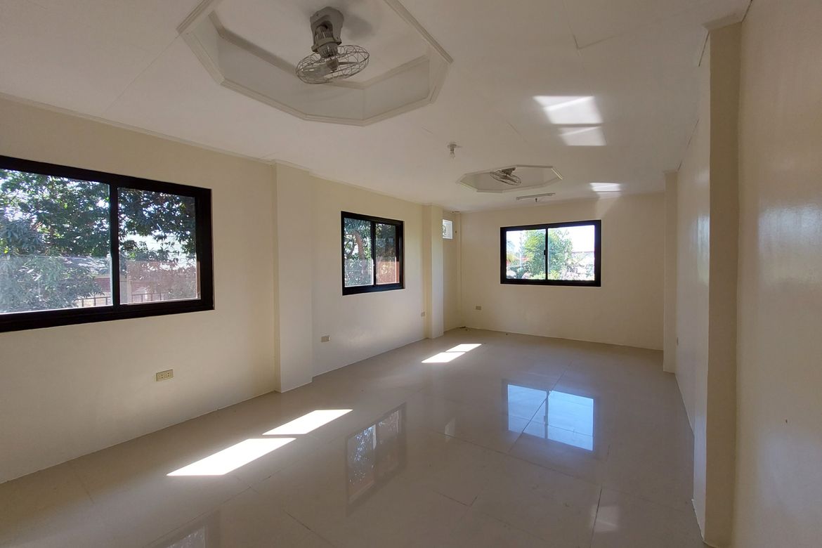 Shophouse for Sale in San Cornelio, Caba, La Union – photo 6
