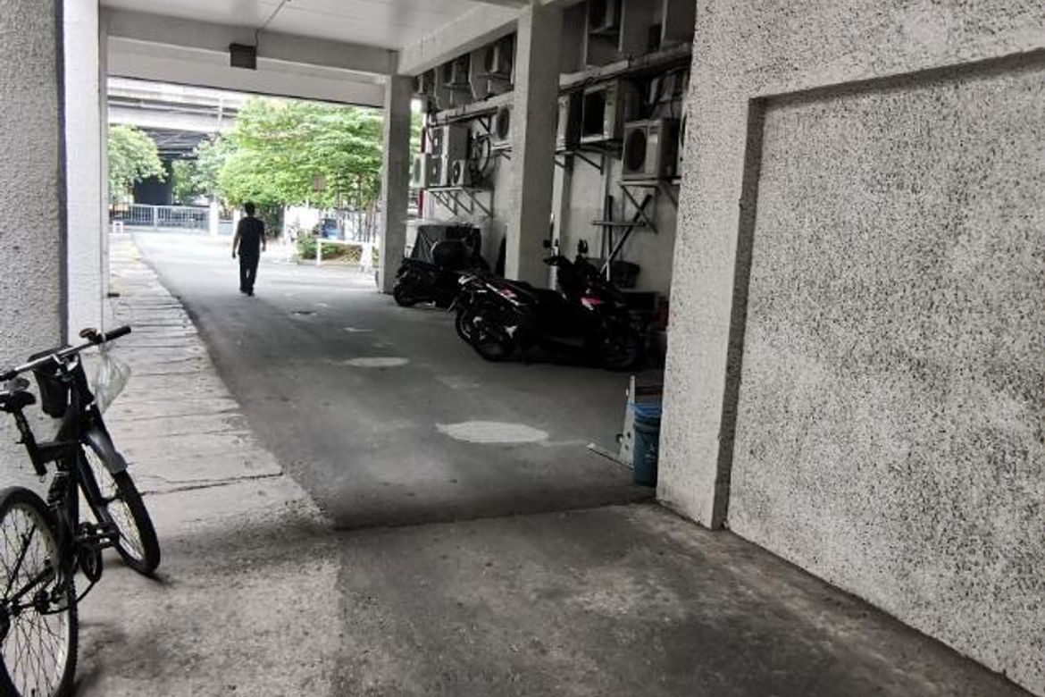 Shophouse for Sale in San Isidro, Makati, Metro Manila – photo 2