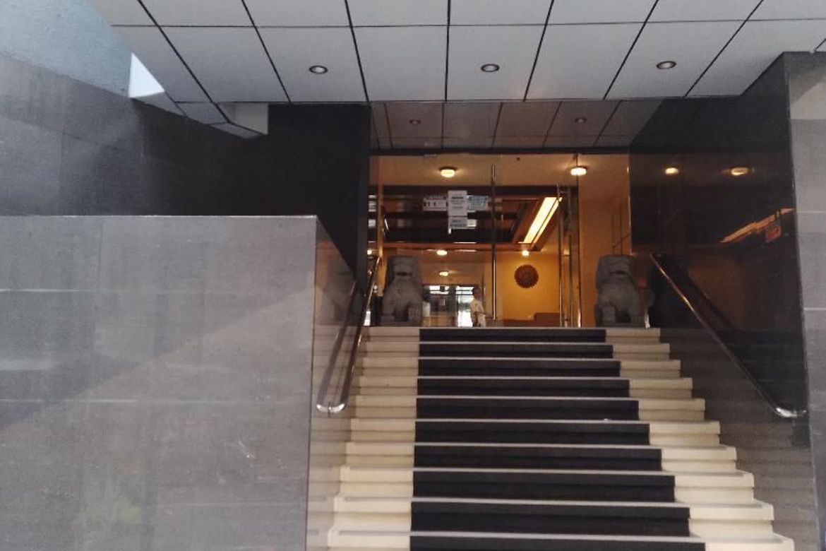 Shophouse for Sale in San Lorenzo, Makati, Metro Manila near MRT-3 Ayala – photo 6