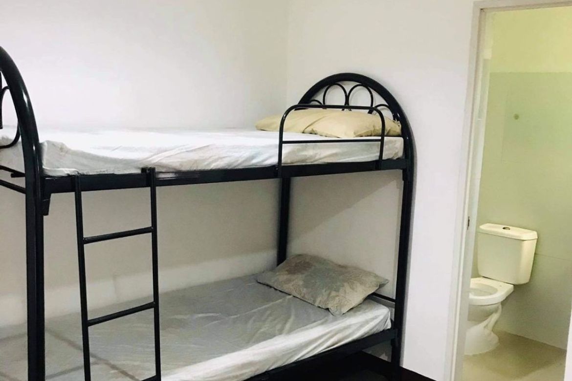 Shophouse for Sale in Santa Cruz, Manila, Metro Manila near LRT-1 Tayuman