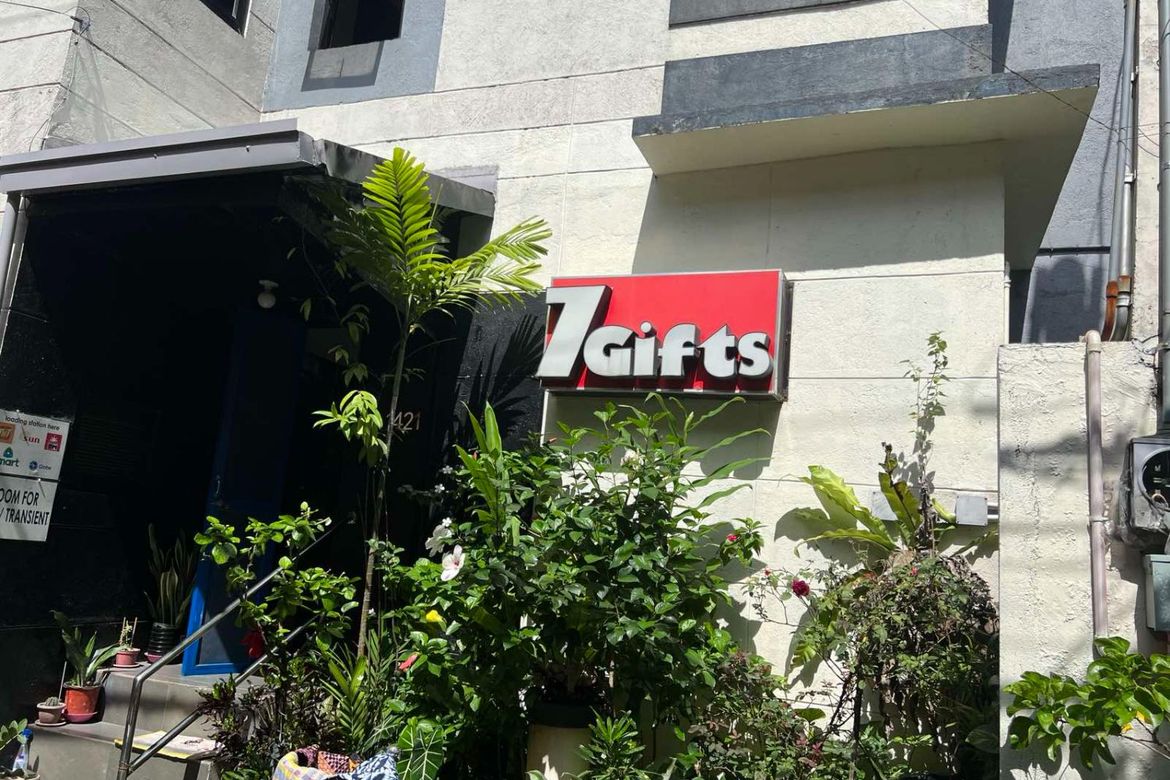 Shophouse for Sale in Santa Cruz, Manila, Metro Manila near LRT-1 Tayuman – photo 2