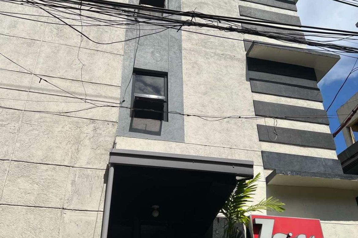 Shophouse for Sale in Santa Cruz, Manila, Metro Manila near LRT-1 Tayuman – photo 8