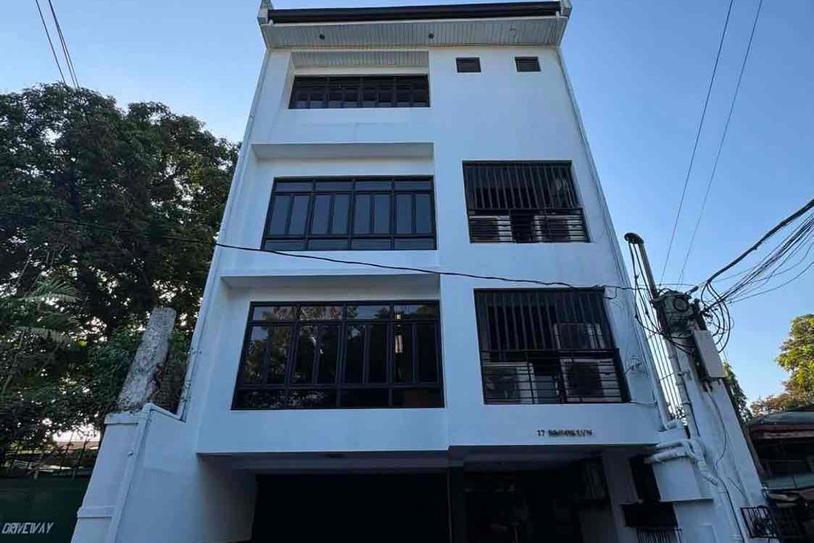 Shophouse for Sale in Socorro, Quezon City, Metro Manila near LRT-2 Araneta Center-Cubao
