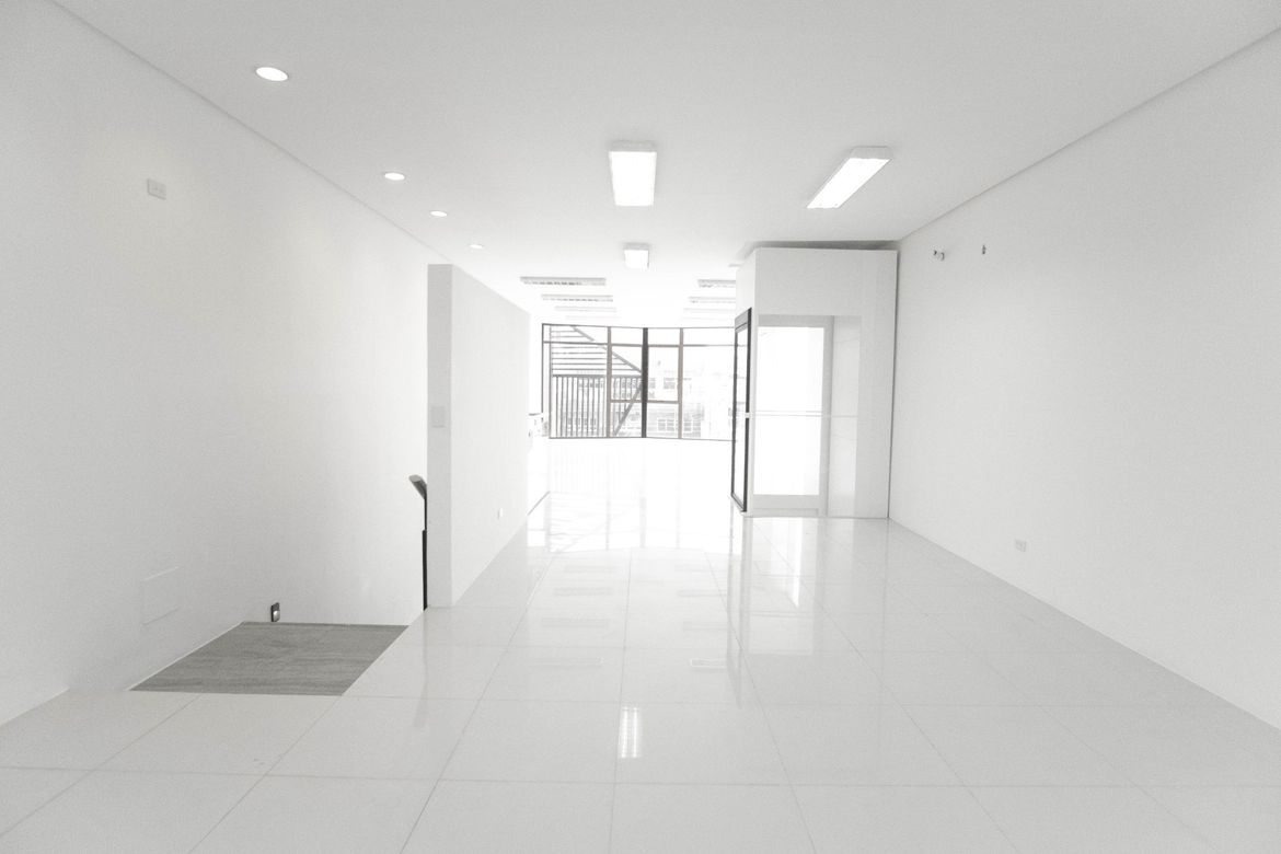 Shophouse for Sale in South Triangle, Quezon City, Metro Manila near MRT-3 Quezon Avenue – photo 4