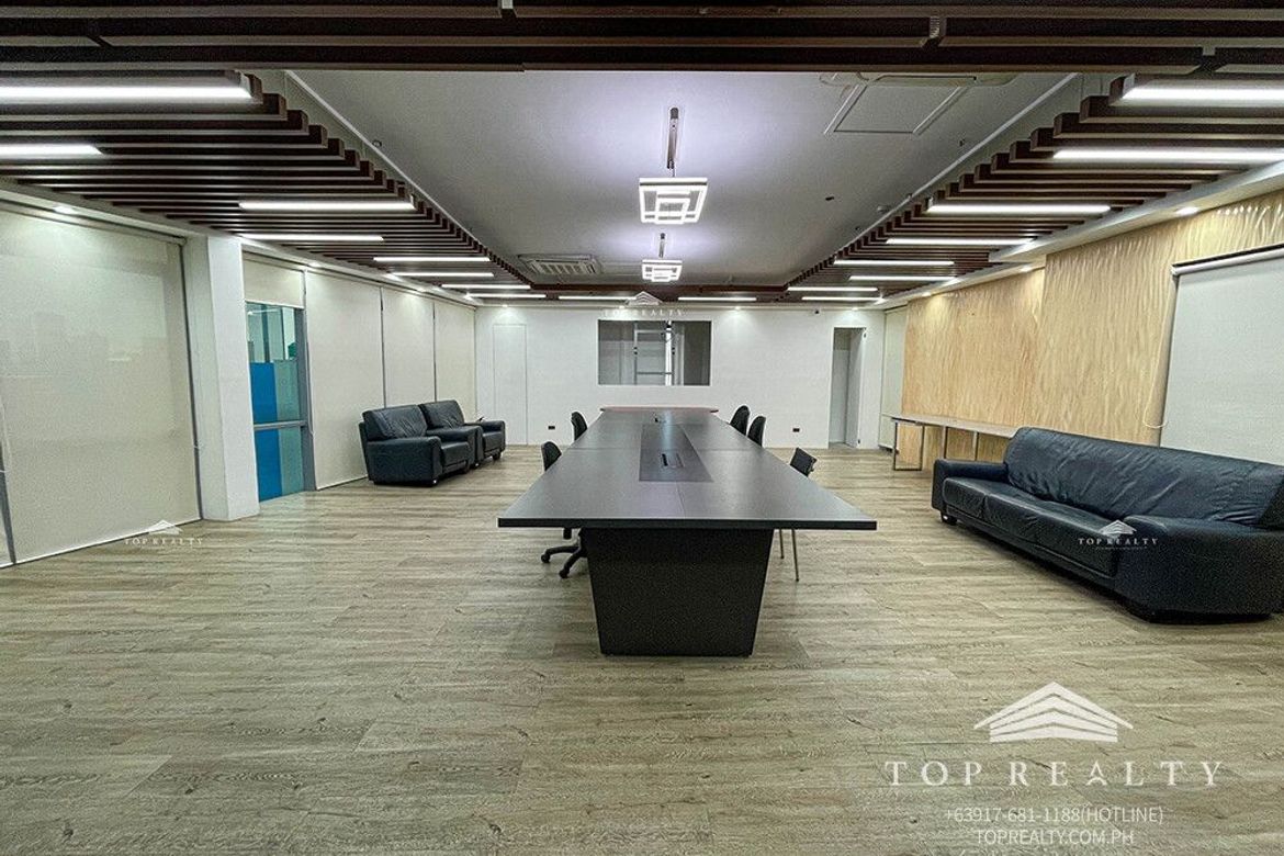 Shophouse for Sale in Urdaneta, Makati, Metro Manila near MRT-3 Buendia – photo 3