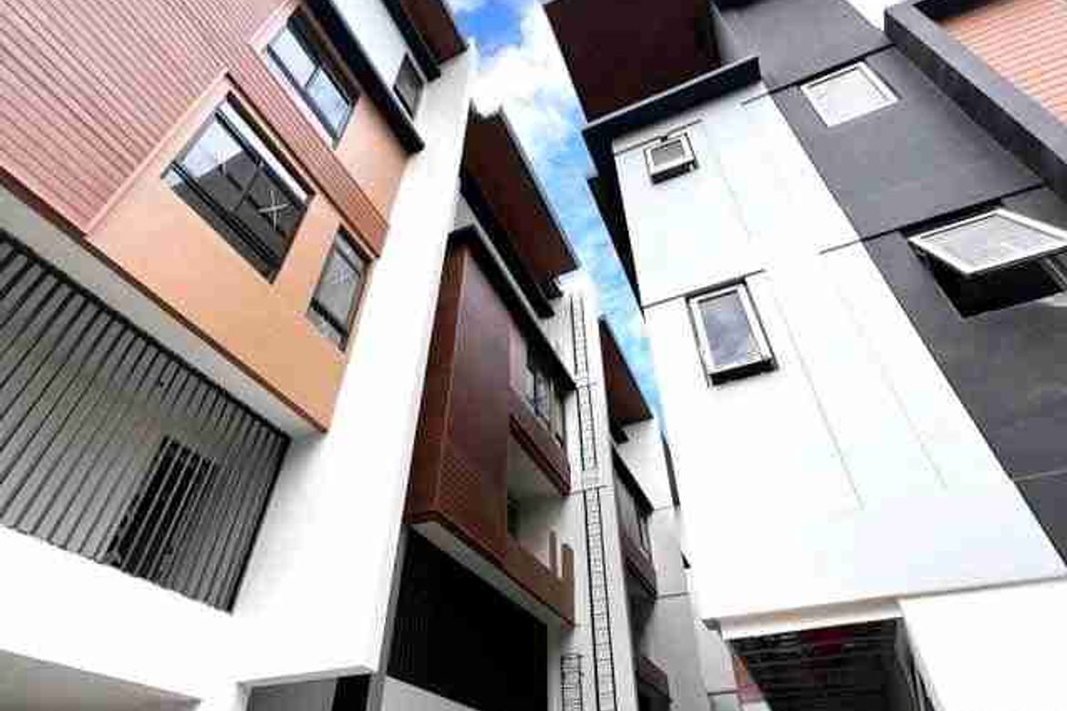 Townhouse for Sale in Addition Hills, Mandaluyong, Metro Manila