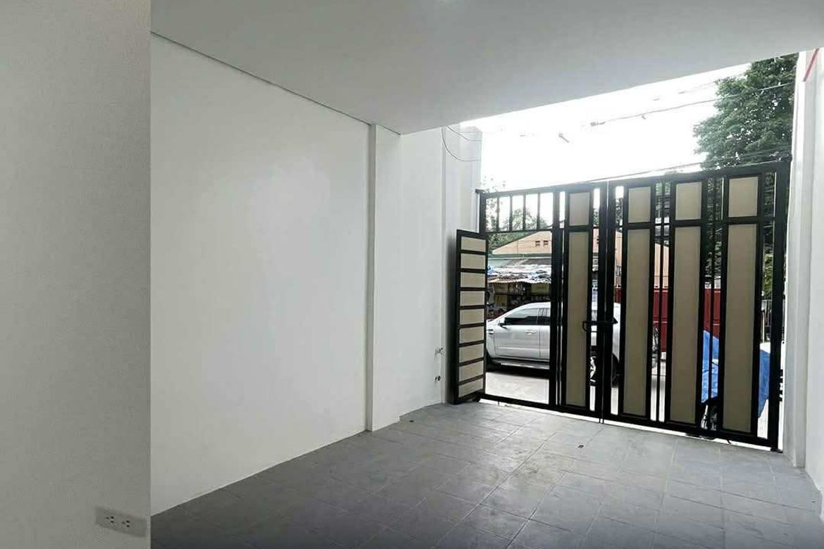Townhouse for Sale in Barangay 185, Caloocan, Metro Manila – photo 5
