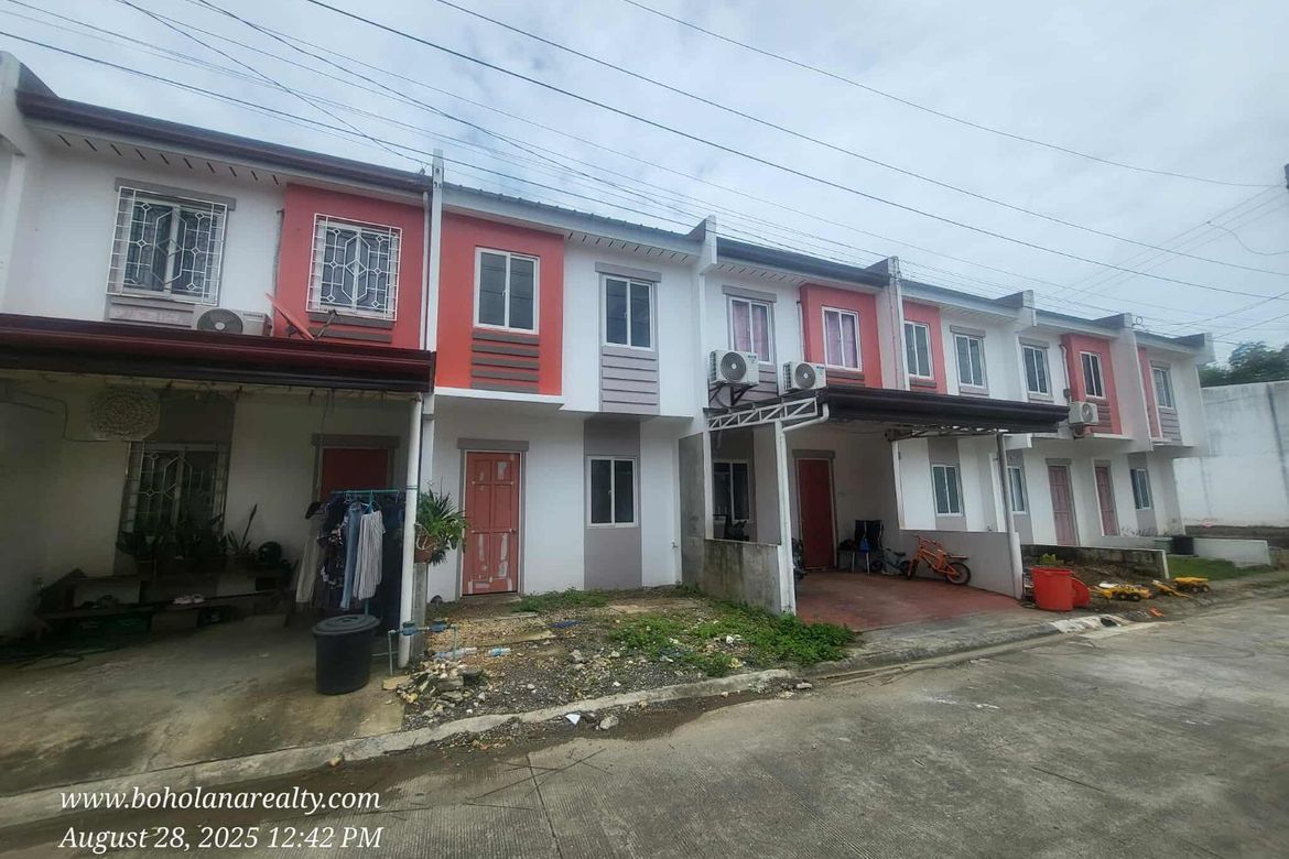 Townhouse for Sale in Dao, Dauis, Bohol – photo 2