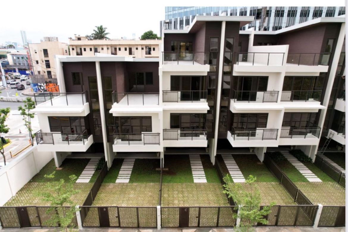 Townhouse for Sale in Hulo, Mandaluyong, Metro Manila – photo 2