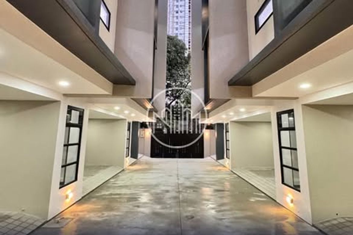 Townhouse for Sale in Little Baguio, San Juan, Metro Manila – photo 7