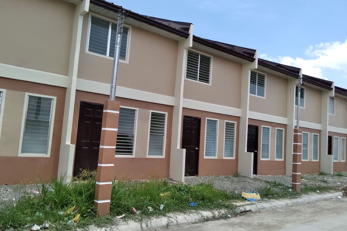 Townhouse for Sale in Miraga-Guibuangan, Santa Barbara, Iloilo