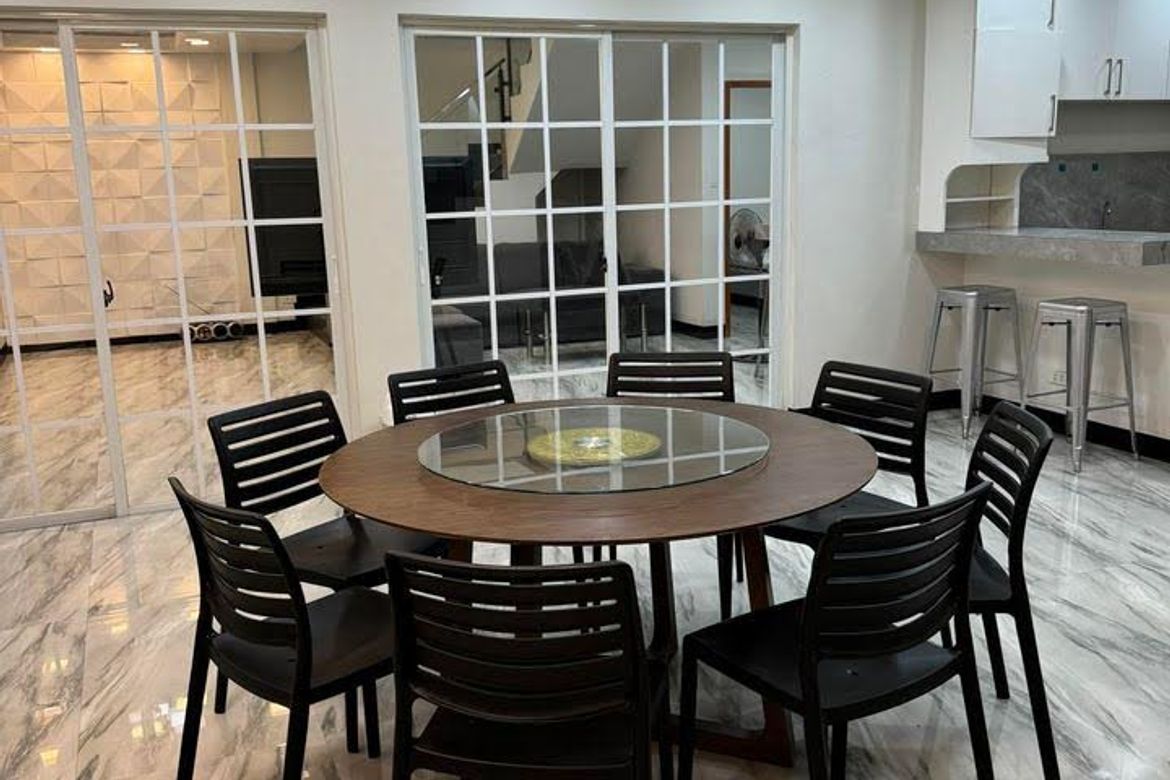 Townhouse for Sale in Moonwalk, Parañaque, Metro Manila – photo 4