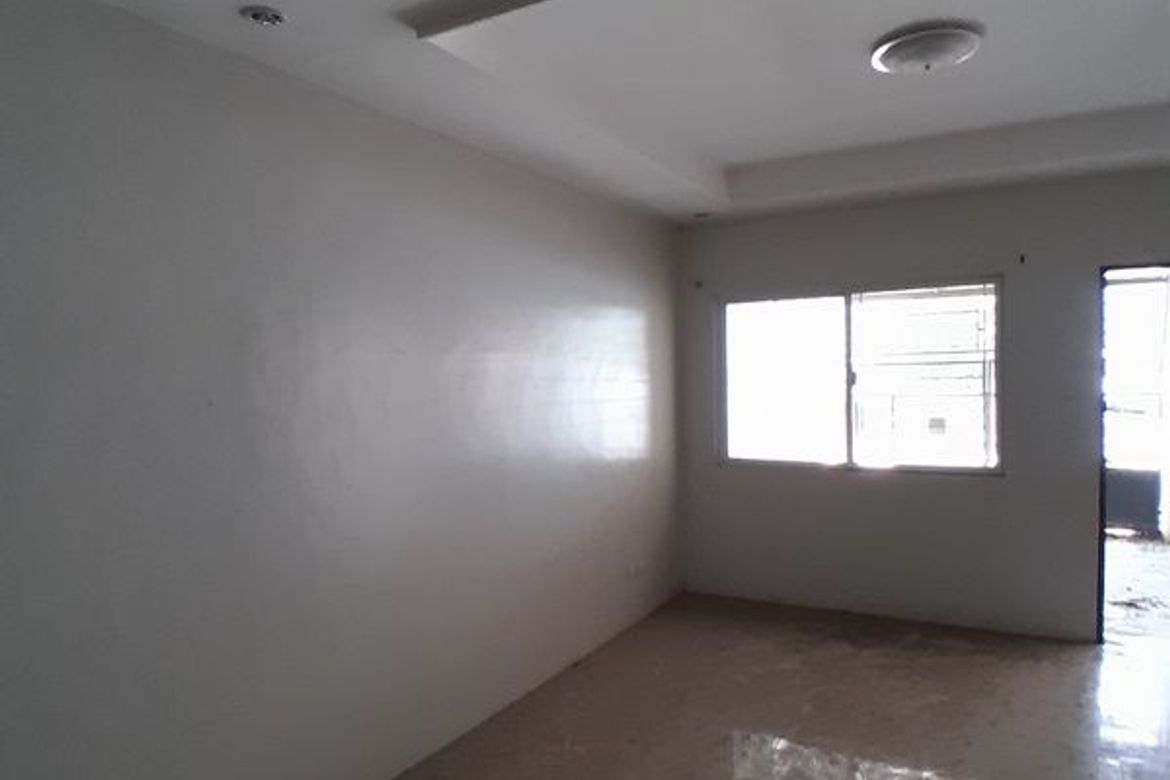 Townhouse for Sale in Pamplona Tres, Las Piñas, Metro Manila – photo 4