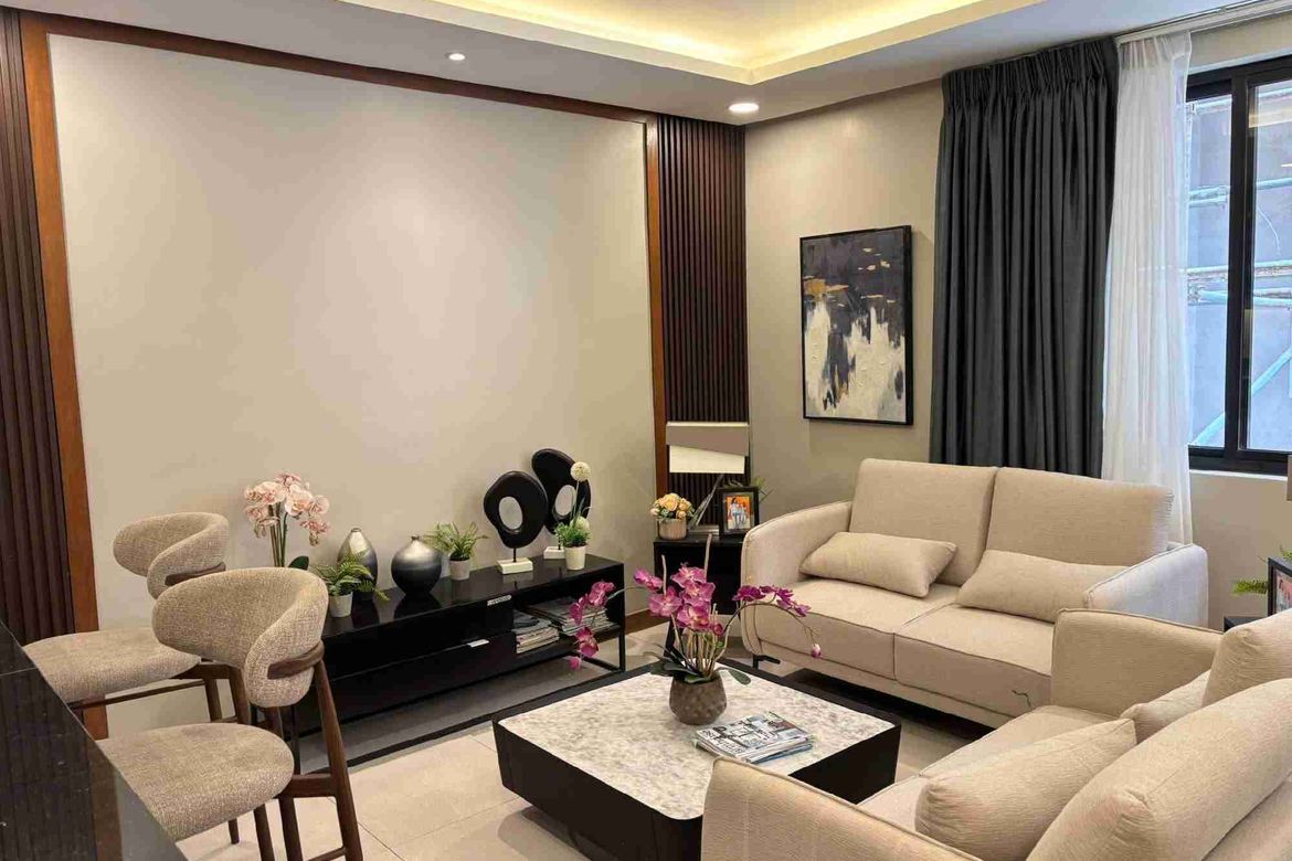 Townhouse for Sale in Quiapo, Manila, Metro Manila near LRT-1 Carriedo