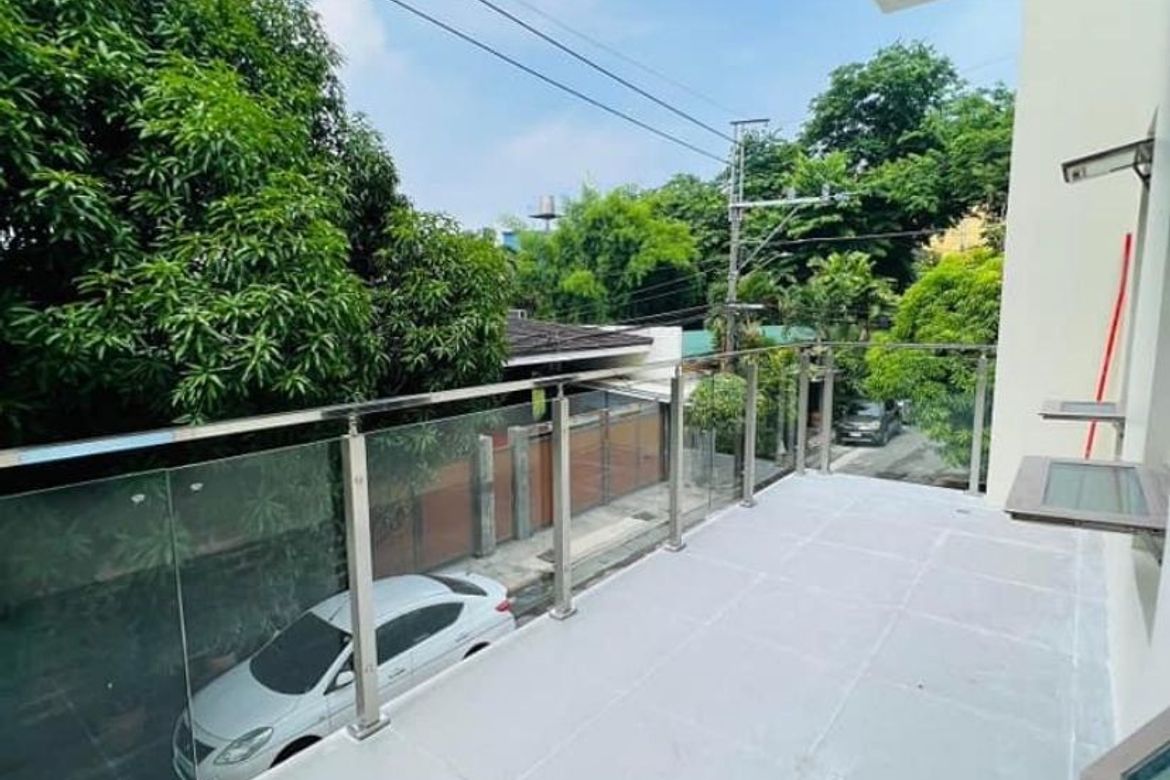 Townhouse for Sale in Tambo, Parañaque, Metro Manila – photo 8