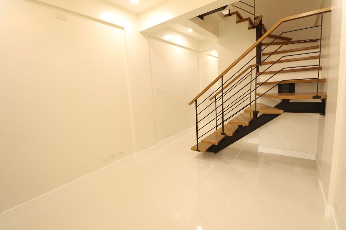 Townhouse for Sale in Ugong, Valenzuela, Metro Manila – photo 5