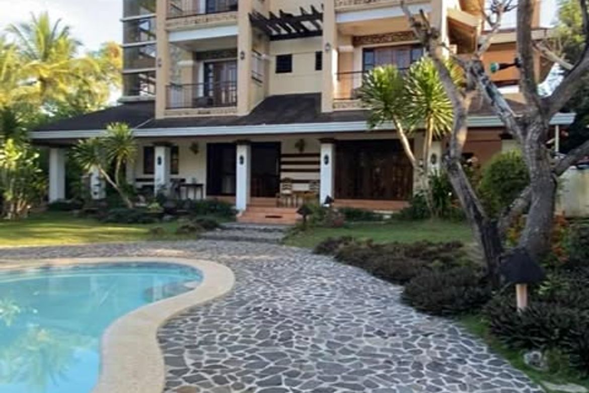 Villa for Sale in Mariveles, Dauis, Bohol