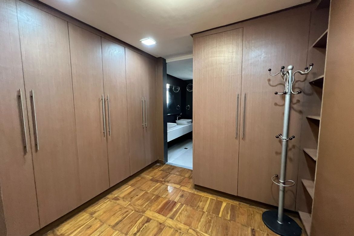 Villa for Sale in Sacred Heart, Quezon City, Metro Manila near MRT-3 Kamuning – photo 7