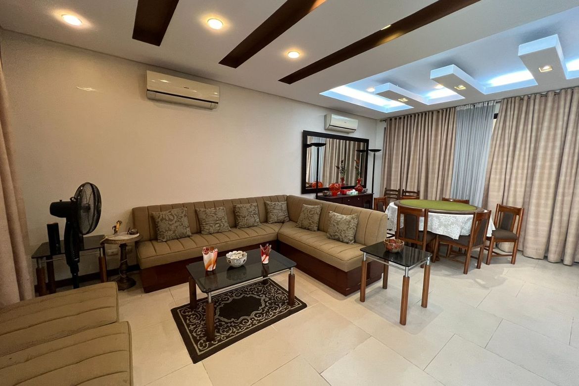 Villa for Sale in Sacred Heart, Quezon City, Metro Manila near MRT-3 Kamuning – photo 8