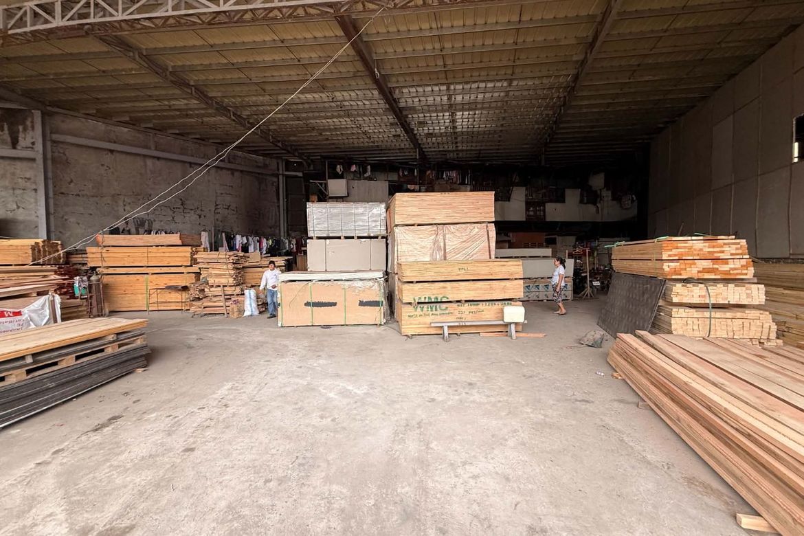 Warehouse / Factory for Rent in Balingasa, Quezon City, Metro Manila near LRT-1 Balintawak
