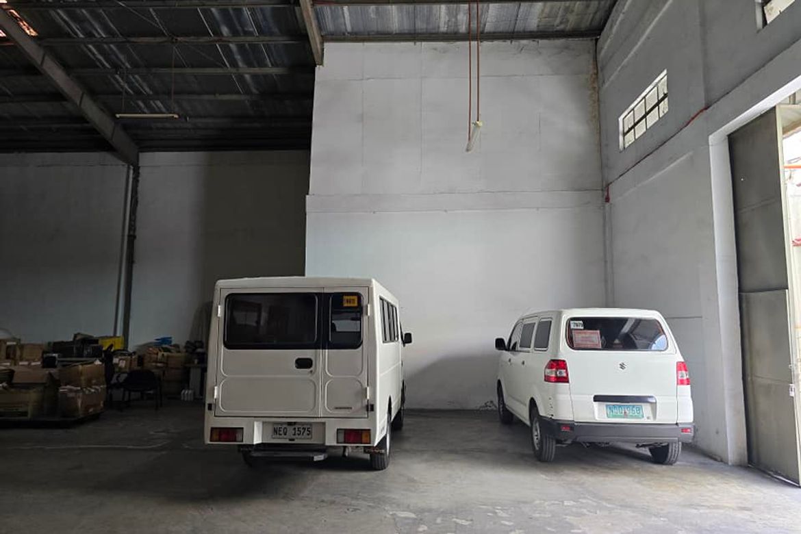 Warehouse / Factory for Rent in Barangay 97, Pasay, Metro Manila near MRT-3 Taft Avenue photo 4