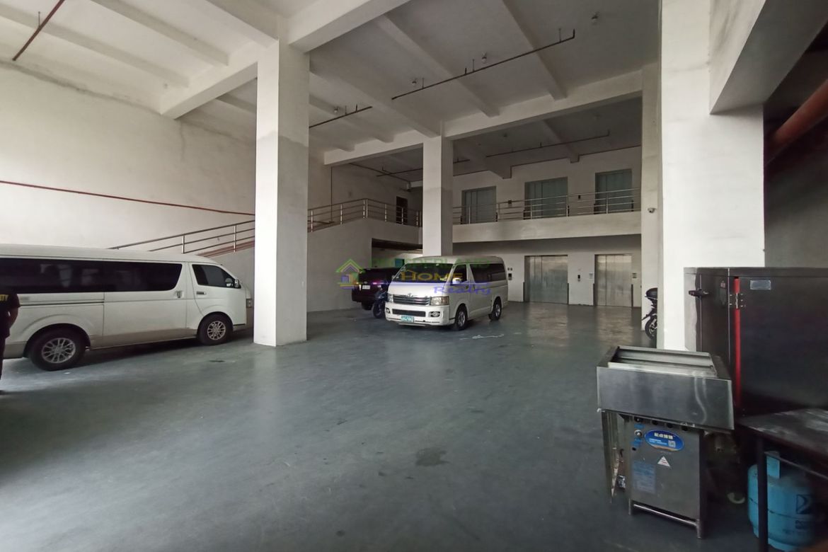 Warehouse / Factory for Rent in Barangay 97, Pasay, Metro Manila near MRT-3 Taft Avenue photo 4