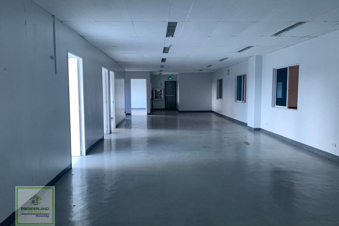 Warehouse / Factory for Rent in Barangay Tres, Cabuyao, Laguna photo 7