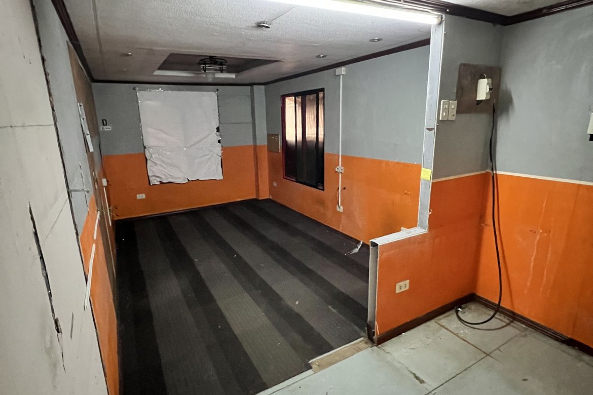 Warehouse / Factory for Rent in Calzada, Taguig, Metro Manila photo 2
