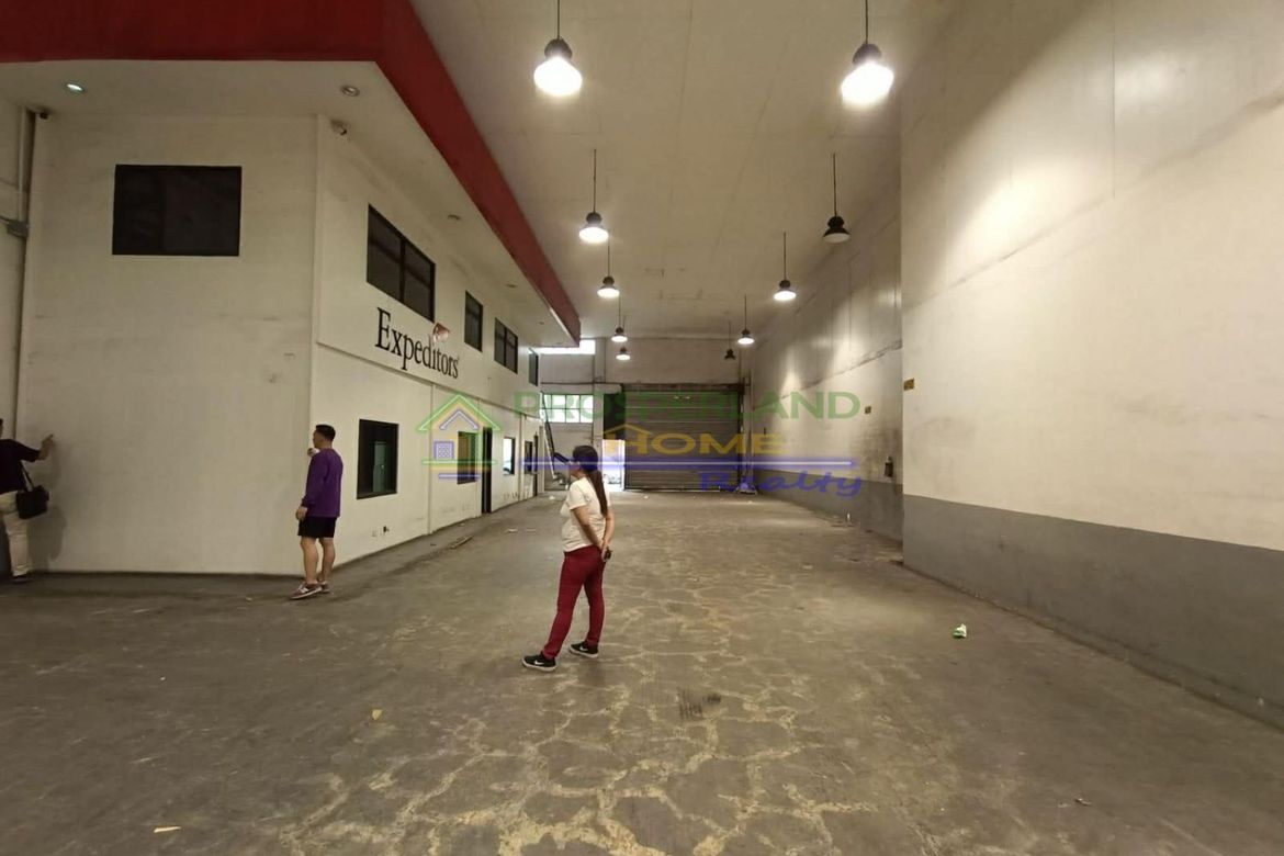 Warehouse / Factory for Rent in Don Bosco, Parañaque, Metro Manila photo 3