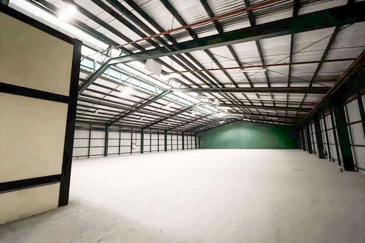 Warehouse / Factory for Rent in Ibayo-Tipas, Taguig, Metro Manila photo 3