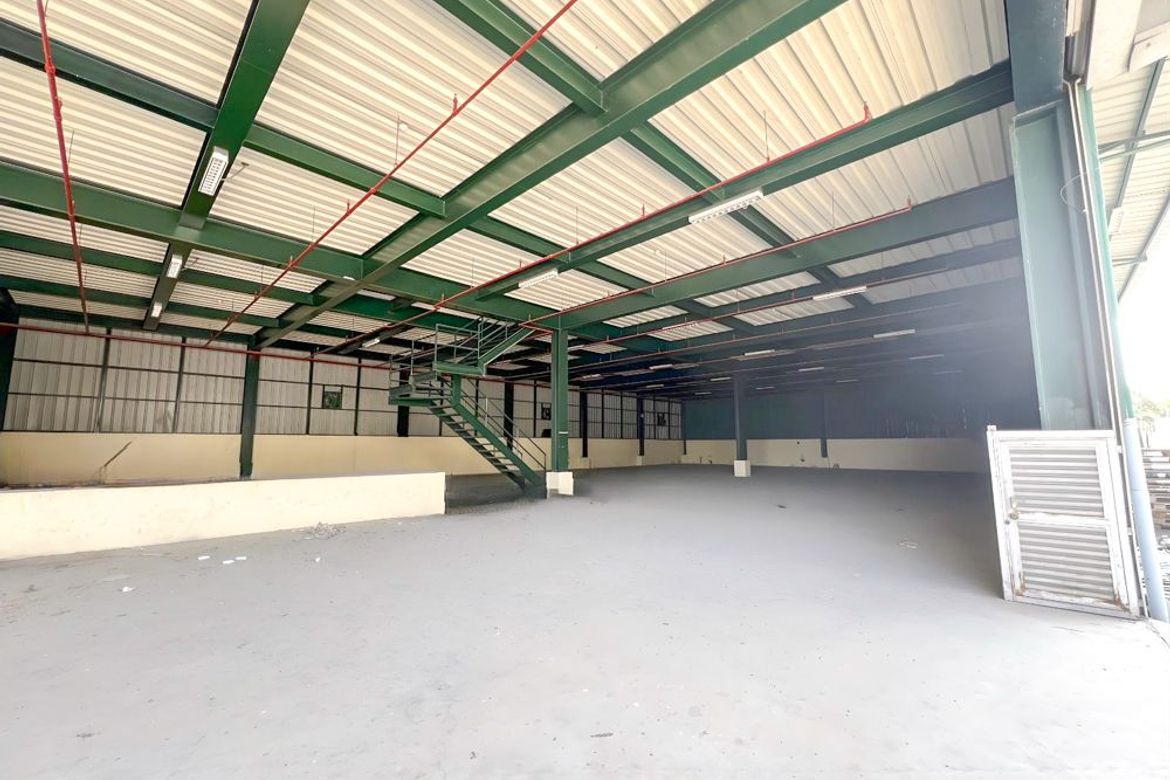 Warehouse / Factory for Rent in Ibayo-Tipas, Taguig, Metro Manila photo 4