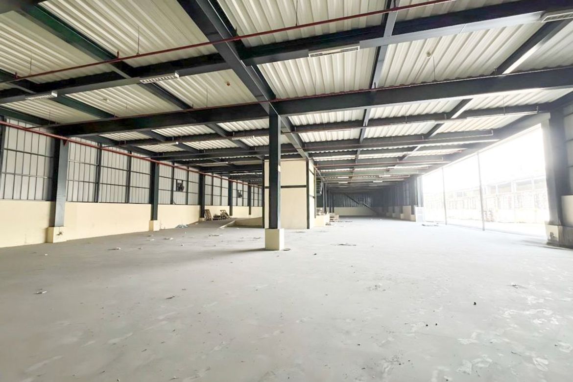 Warehouse / Factory for Rent in Ibayo-Tipas, Taguig, Metro Manila photo 5