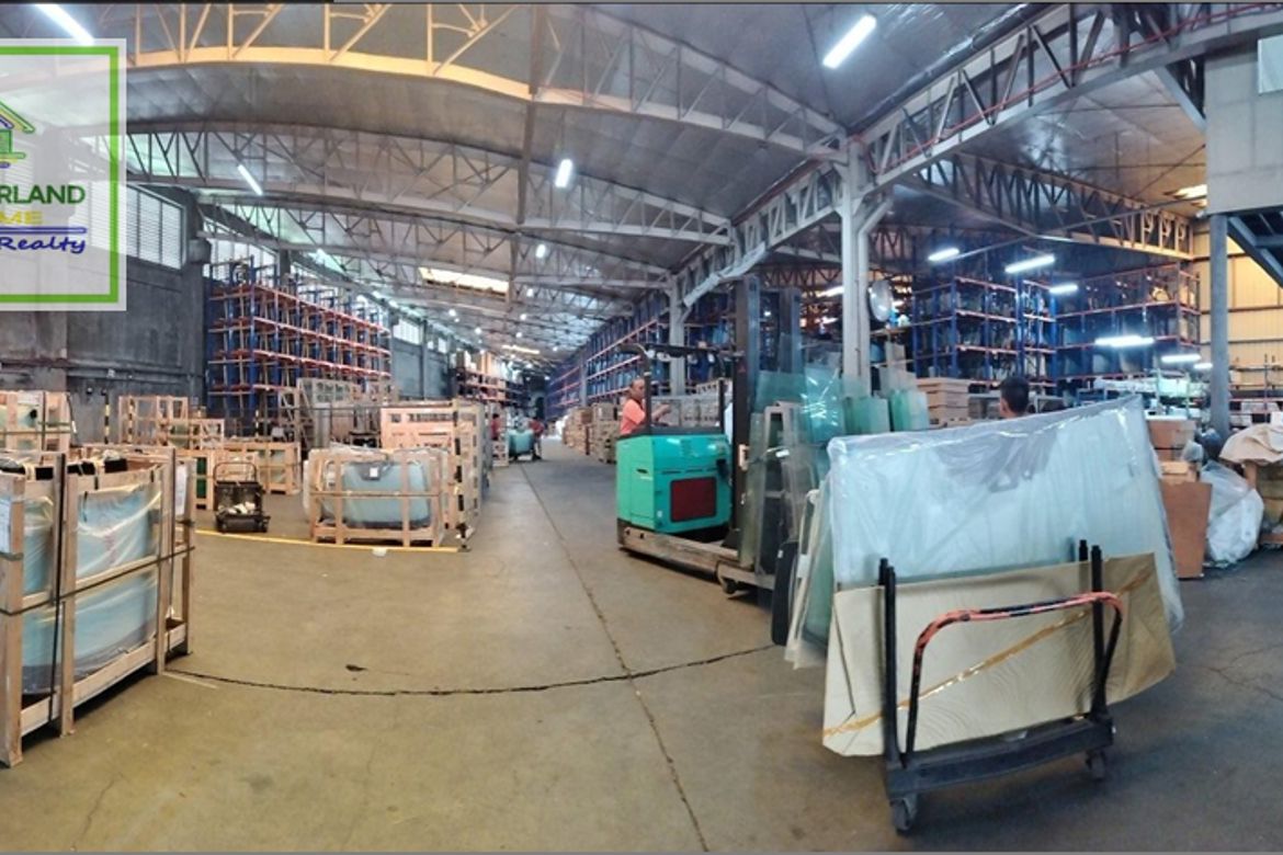 Warehouse / Factory for Rent in Marcelo Green Village, Parañaque, Metro Manila