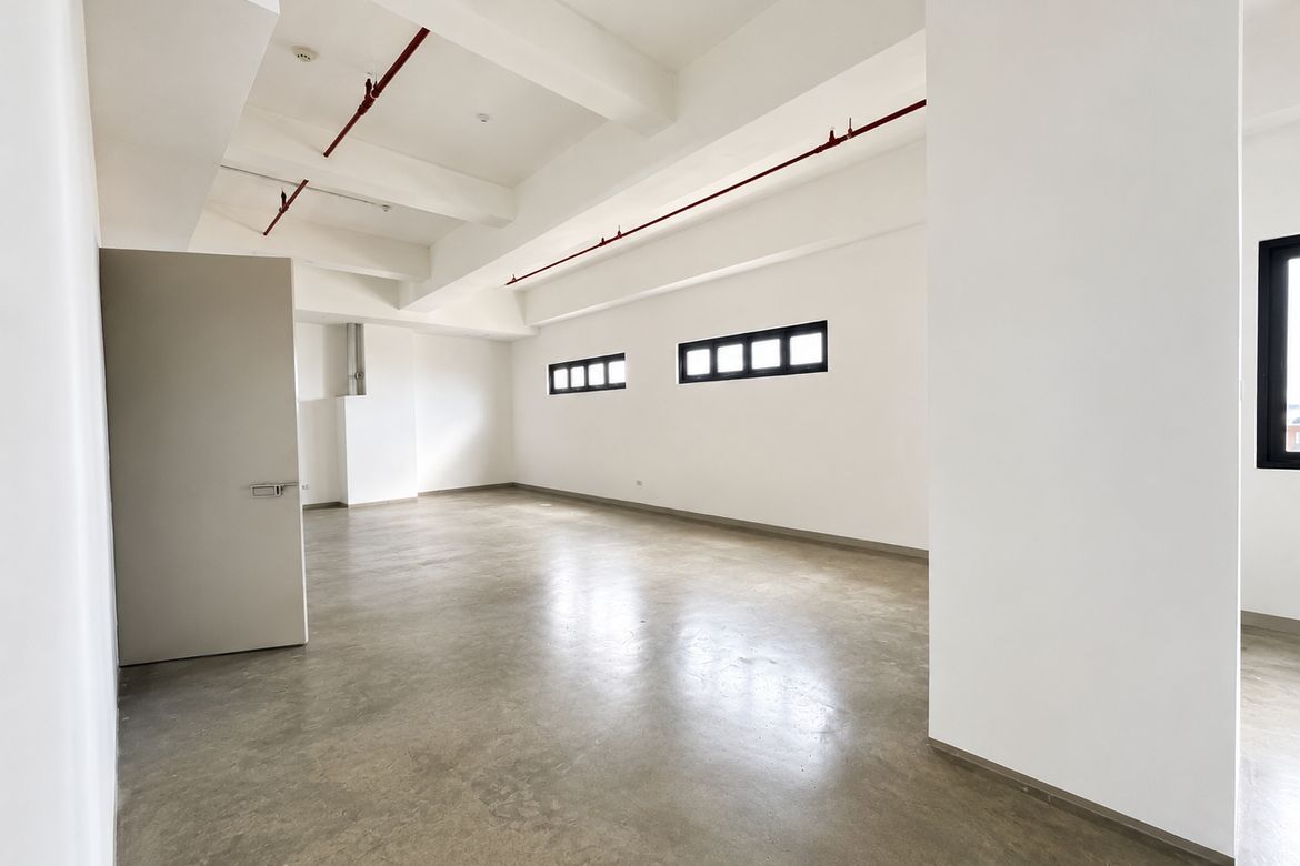 Warehouse / Factory for Rent in Paco, Manila, Metro Manila photo 4