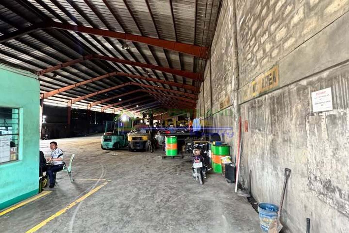 Warehouse / Factory for Rent in San Nicolas, Pasig, Metro Manila photo 4