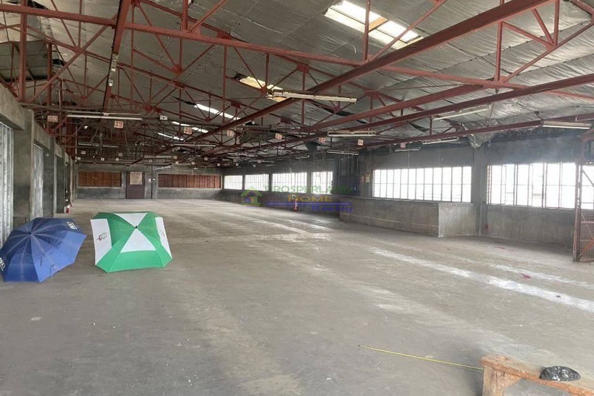 Warehouse / Factory for Rent in San Nicolas, Pasig, Metro Manila photo 5