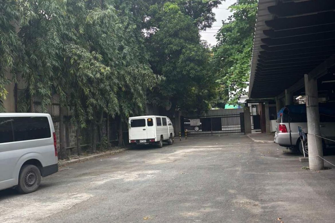 Warehouse / Factory for Rent in San Nicolas, Pasig, Metro Manila