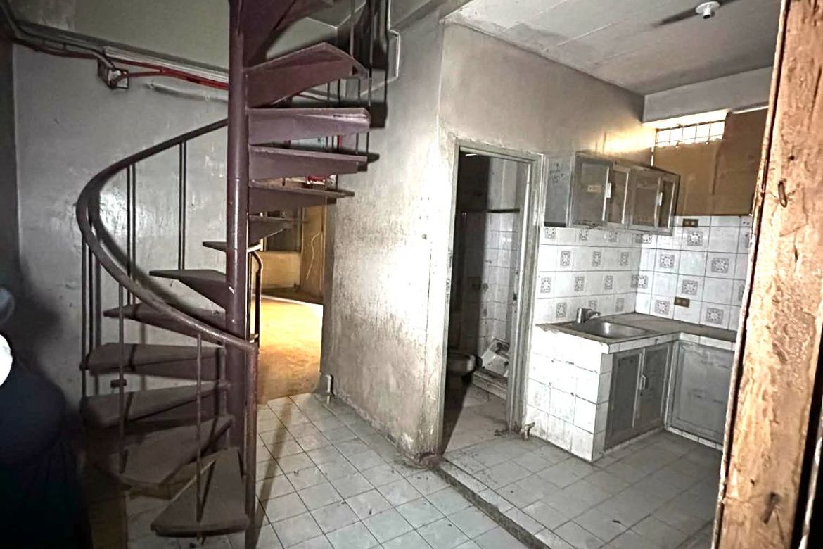 Warehouse / Factory for Sale in Binondo, Manila, Metro Manila near LRT-1 Carriedo – photo 8