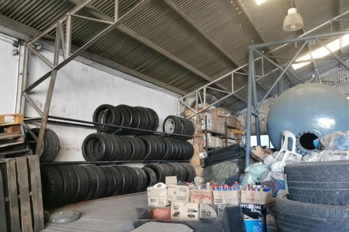 Warehouse / Factory for Sale in Bungad, Quezon City, Metro Manila near MRT-3 North Avenue – photo 4