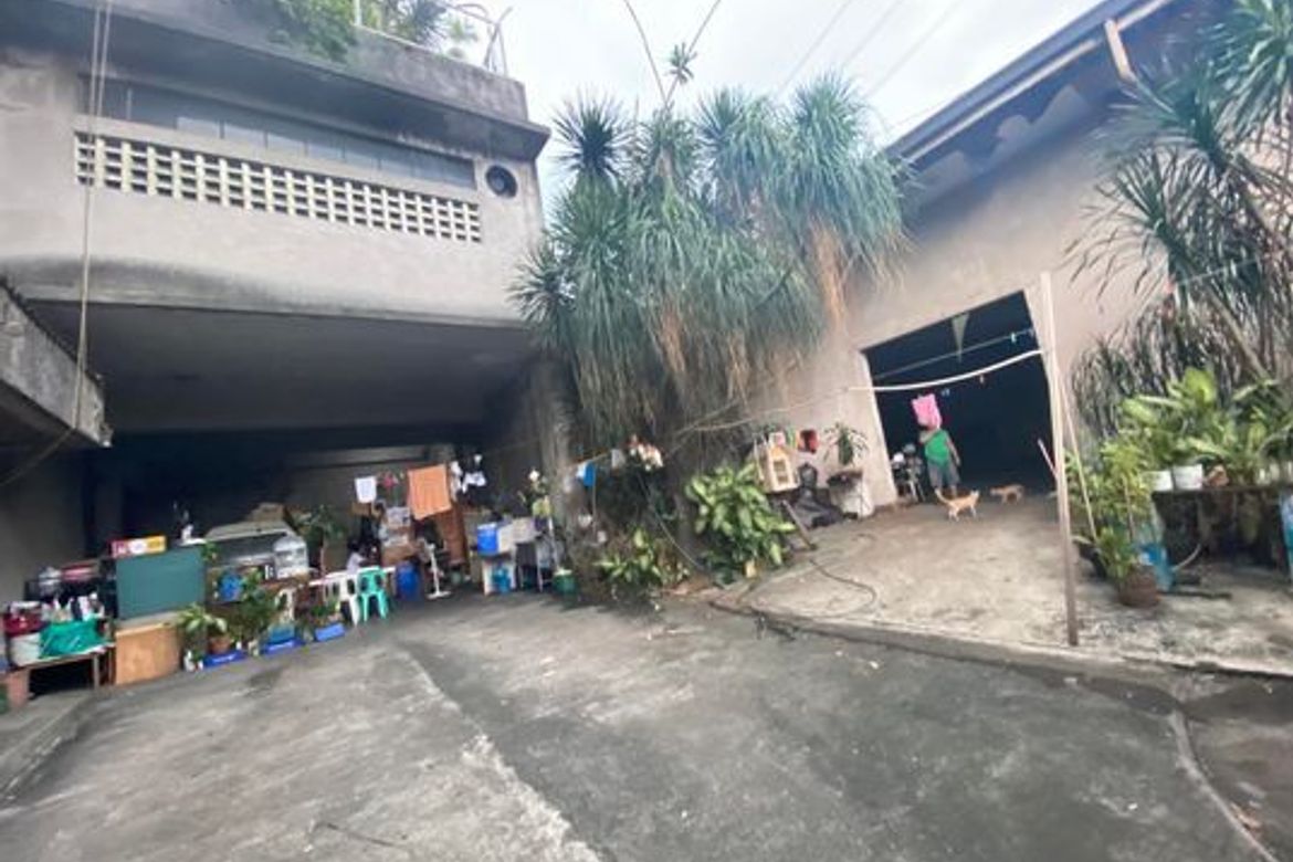 Warehouse / Factory for Sale in Greenhills, San Juan, Metro Manila – photo 2