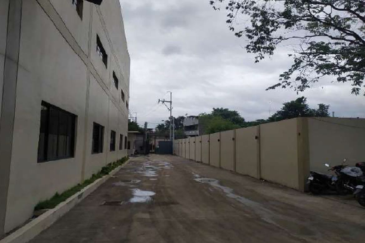 Warehouse / Factory for Sale in Lingunan, Valenzuela, Metro Manila