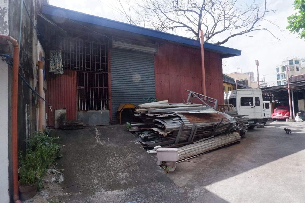 Warehouse / Factory for Sale in Malate, Manila, Metro Manila near LRT-1 Vito Cruz – photo 2