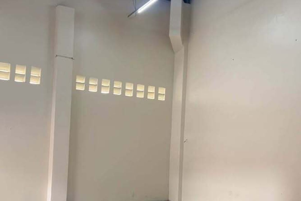 Warehouse / Factory for Sale in Masambong, Quezon City, Metro Manila – photo 4