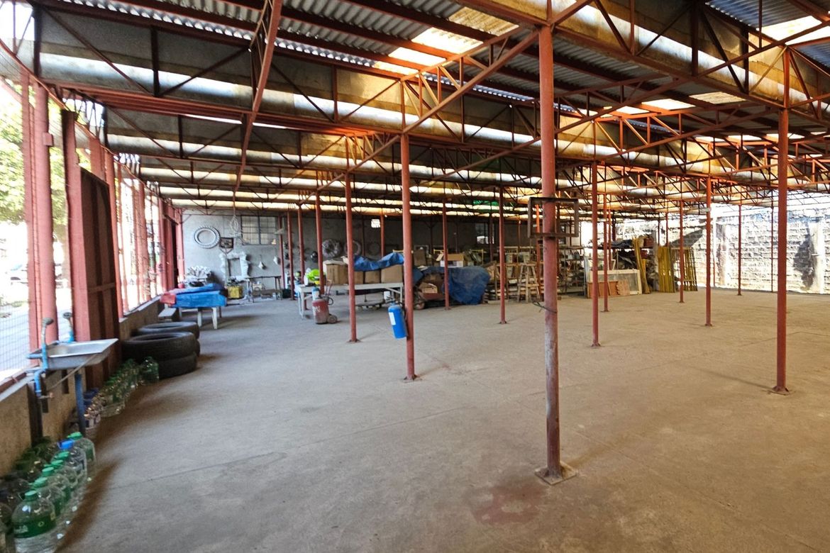 Warehouse / Factory for Sale in Moonwalk, Parañaque, Metro Manila – photo 3