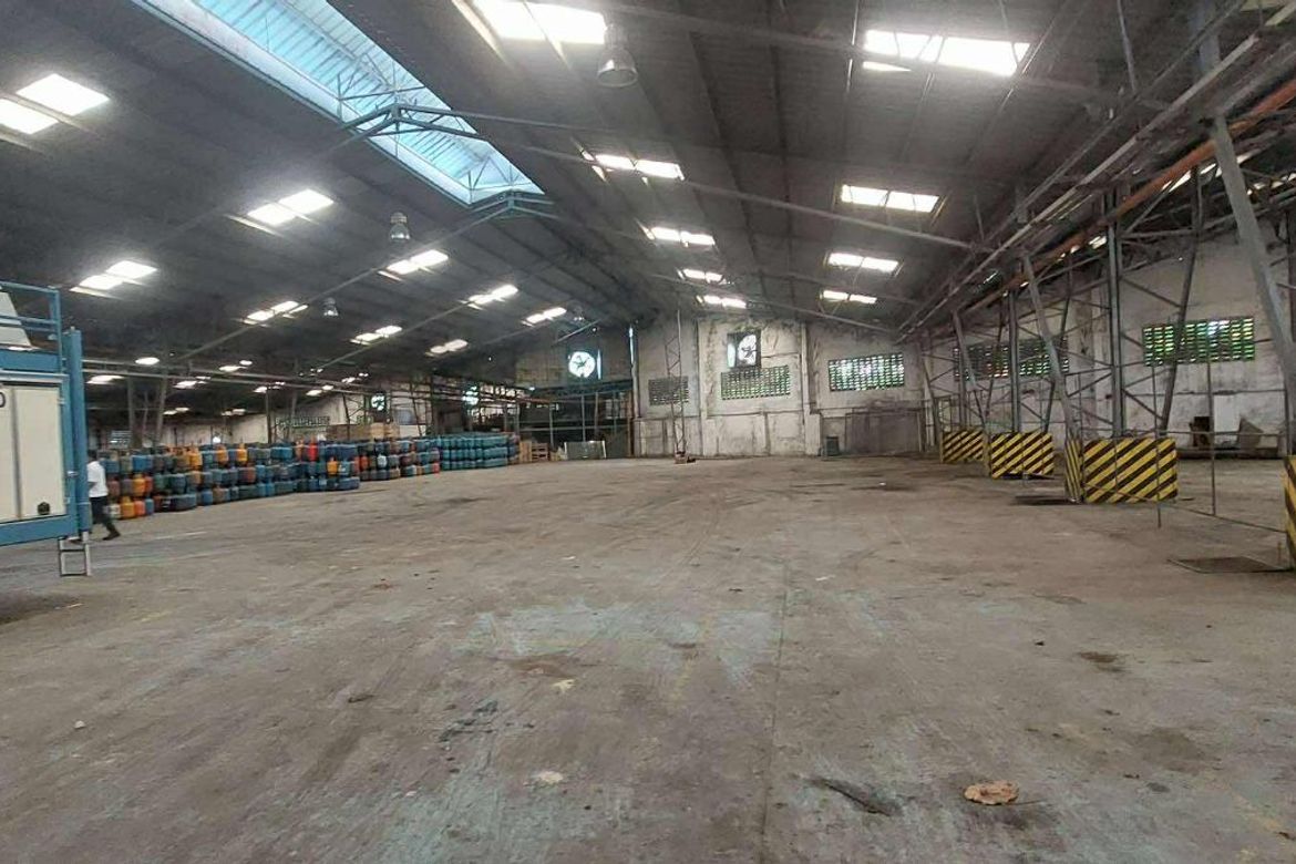 Warehouse / Factory for Sale in Paso de Blas, Valenzuela, Metro Manila – photo 2